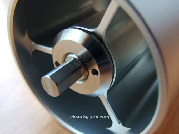 Helor 101 Hand Coffee Grinder - Conventional Burr - Image 7